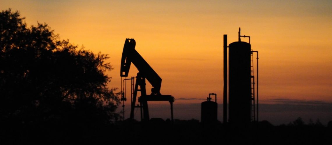 a-silhouette-of-crude-oil-and-natural-gas-in-northwest-oklahoma-silhouette_t20_1jAA9n